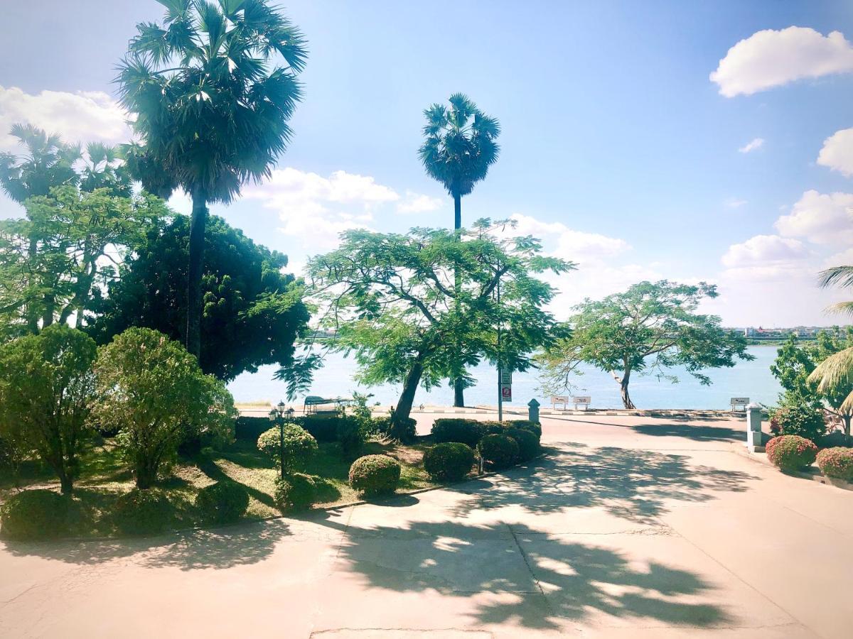 Mekong Hotel Thakhek Luaran gambar